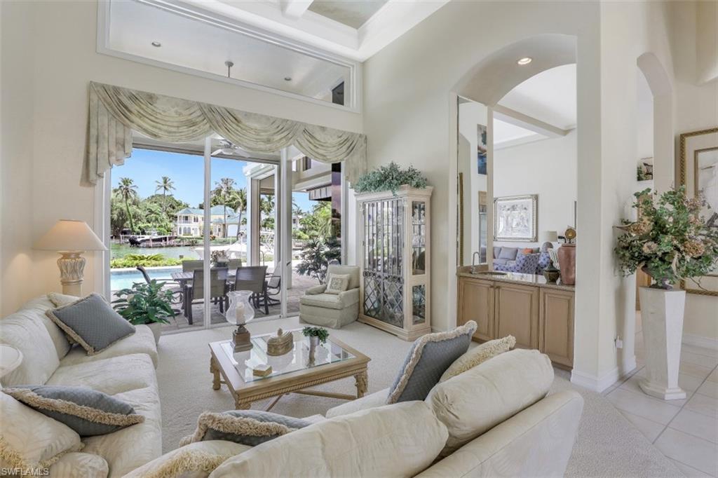 MOORINGS - Residential