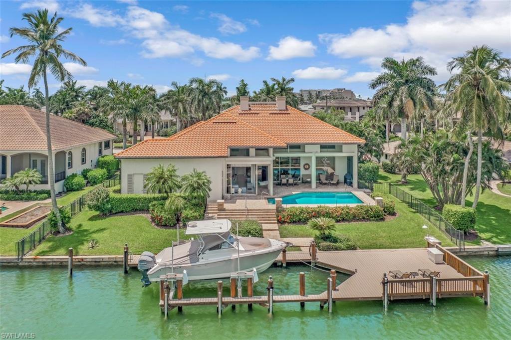 MOORINGS - Residential