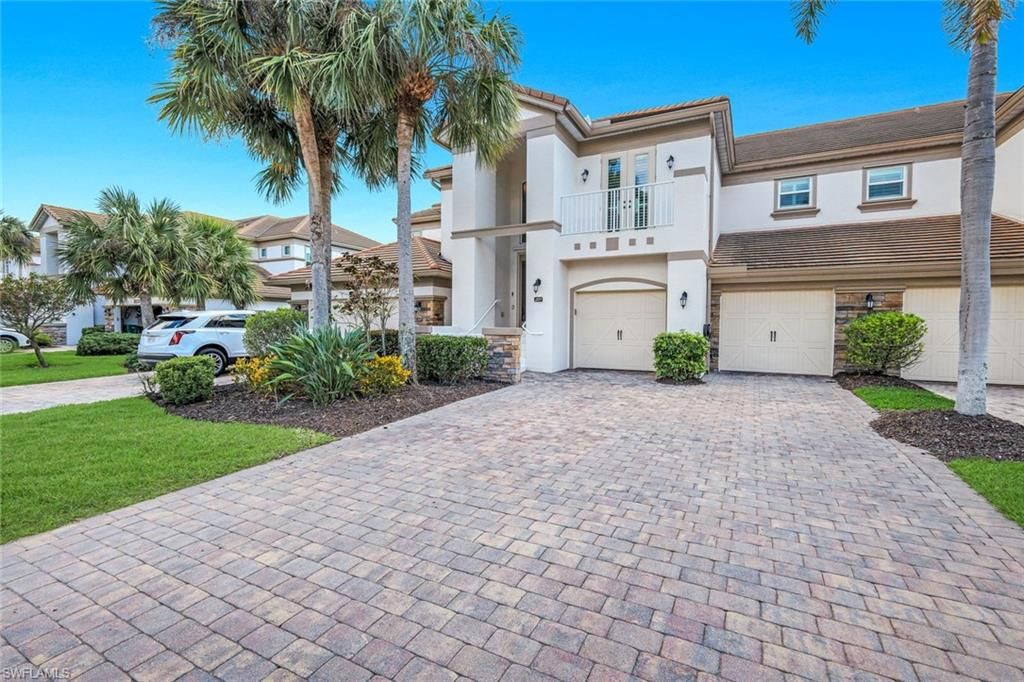 Photo of 9201 Quartz LN #201, NAPLES, FL 34120 (MLS # 226011150)