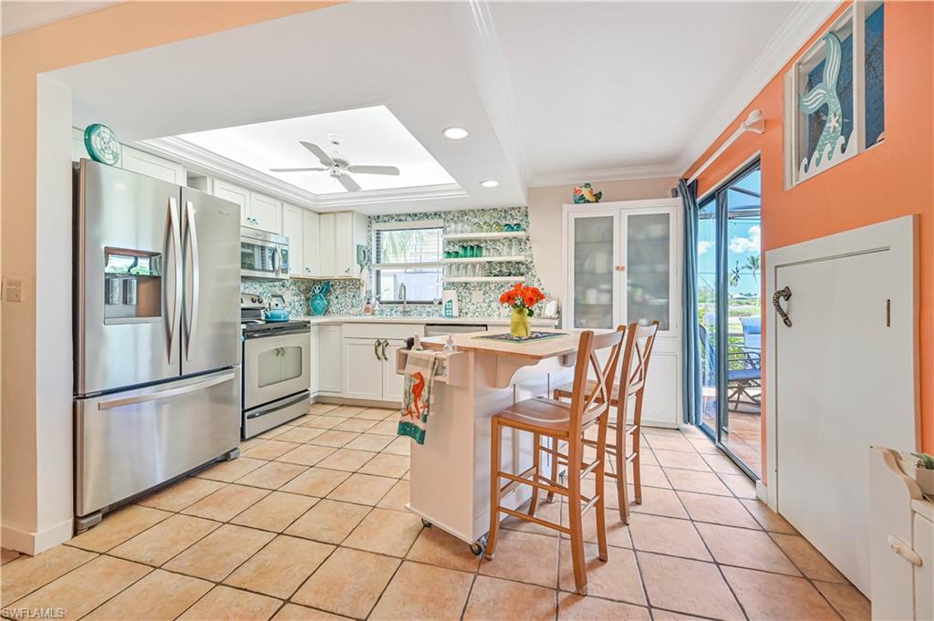 SIESTA PINES - Residential