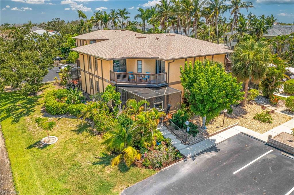 SIESTA PINES - Residential