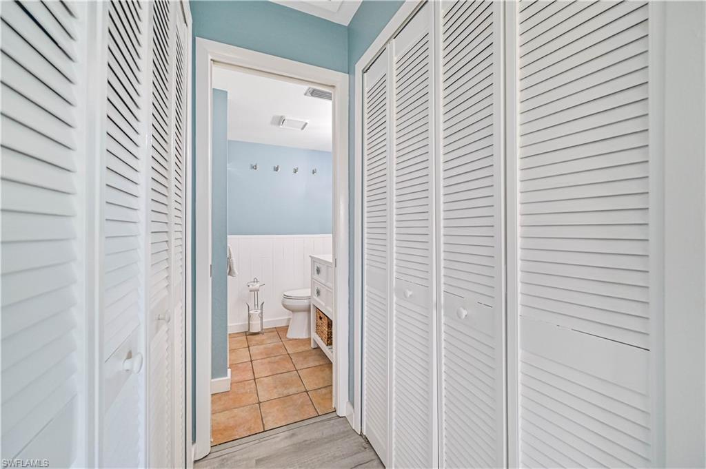 SIESTA PINES - Residential