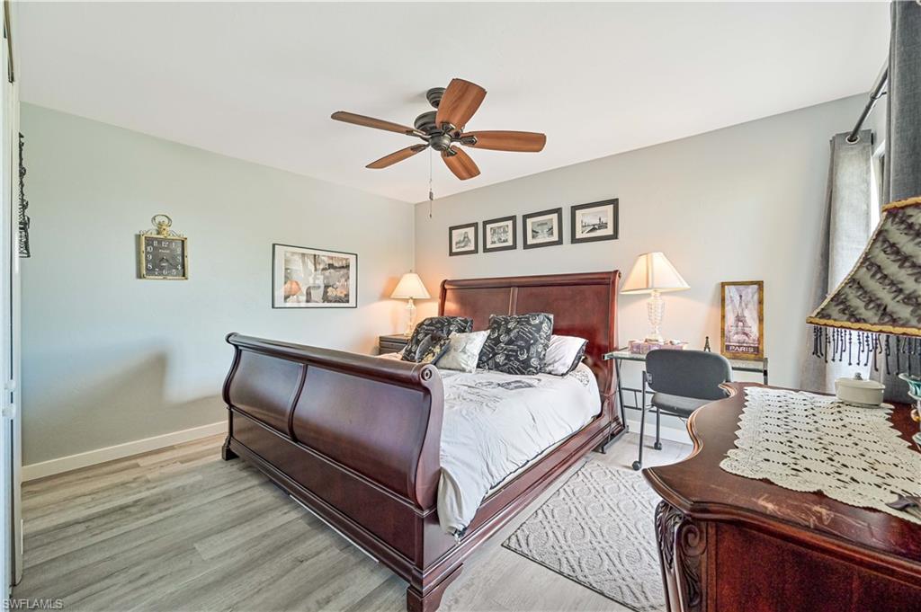 SIESTA PINES - Residential