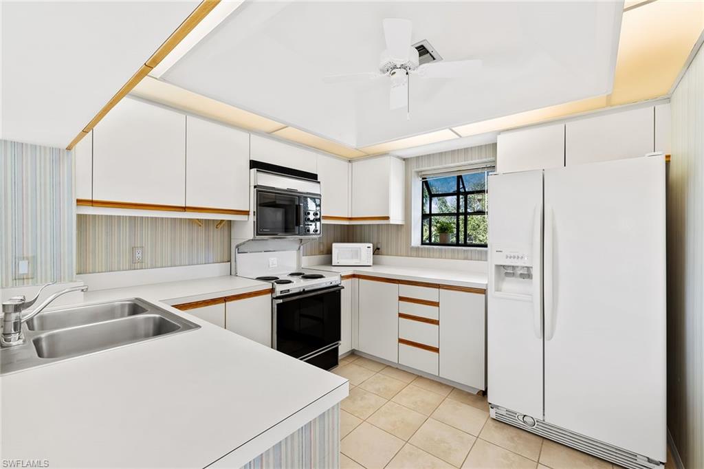 NAPLES BATH AND TENNIS CLUB - Residential