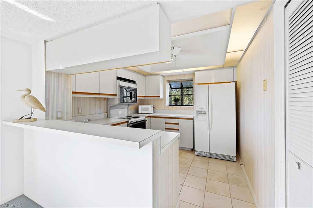 NAPLES BATH AND TENNIS CLUB - Residential