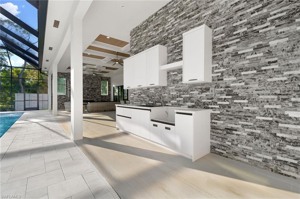 LIVINGSTON WOODS - Residential