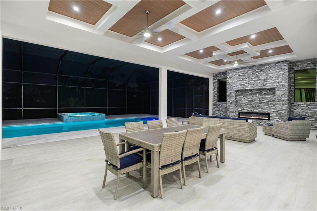 LIVINGSTON WOODS - Residential