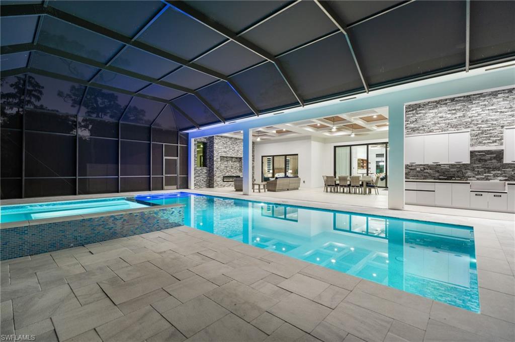 LIVINGSTON WOODS - Residential