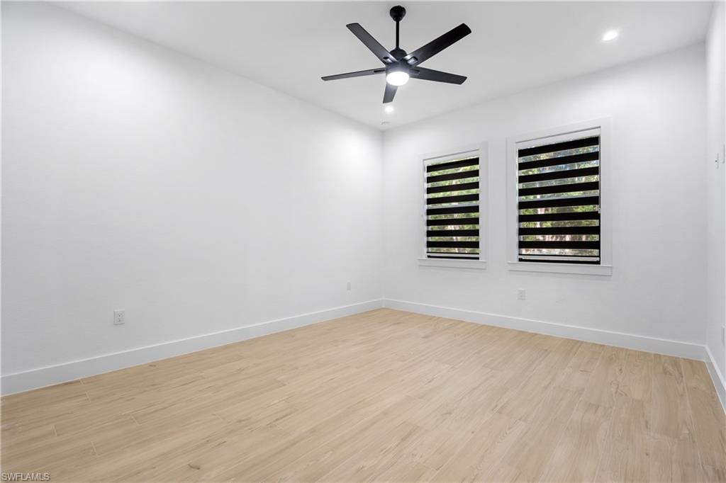 LIVINGSTON WOODS - Residential