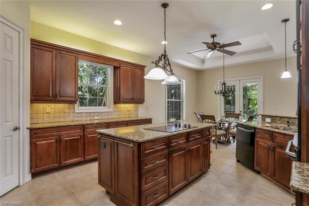 3155 Santorini CT