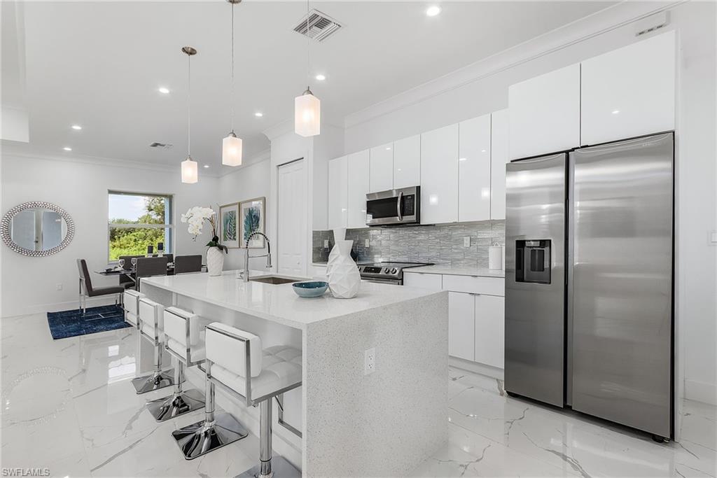 GOLDEN GATE ESTATES - Residential