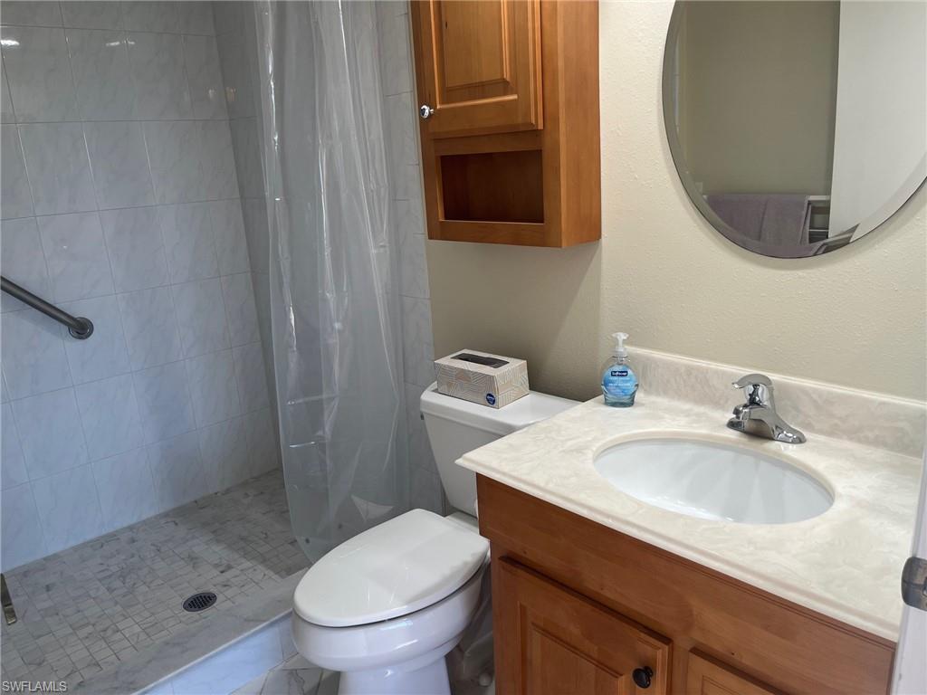 SEVEN LAKES - Residential