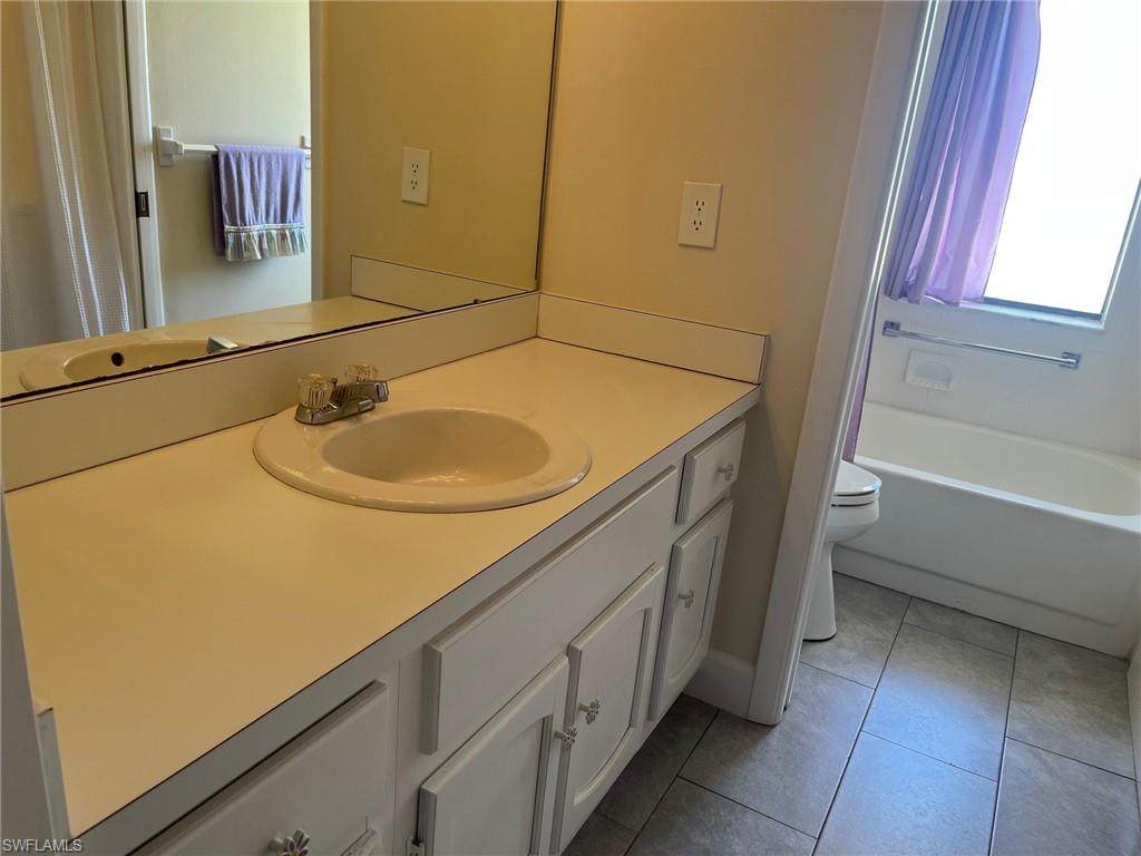 SEVEN LAKES - Residential