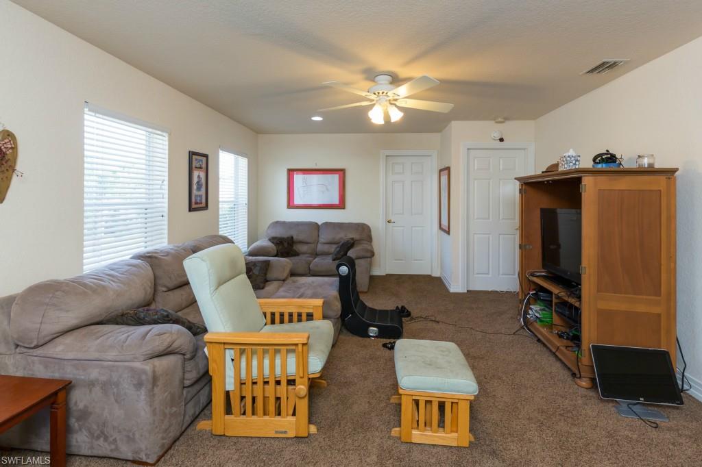 EDGEWATER - Residential