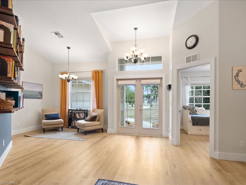 GOLDEN GATE ESTATES - Residential