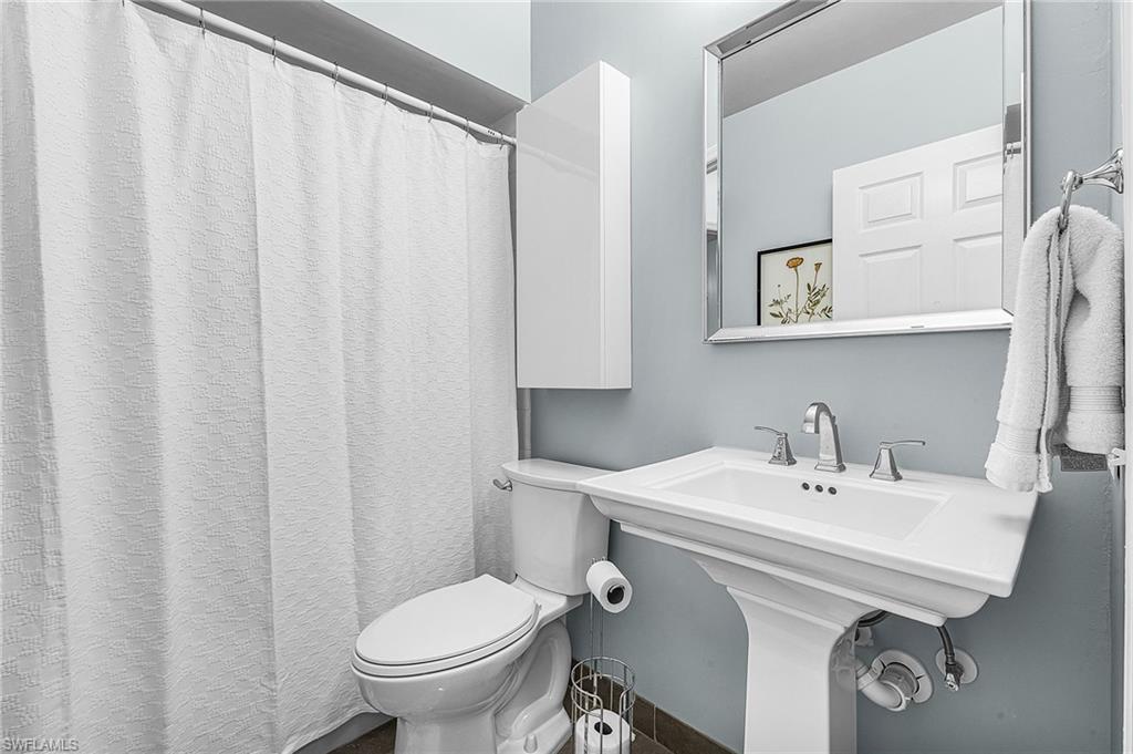 GOLFVIEW GOLF & RACQUET CLUB - Residential