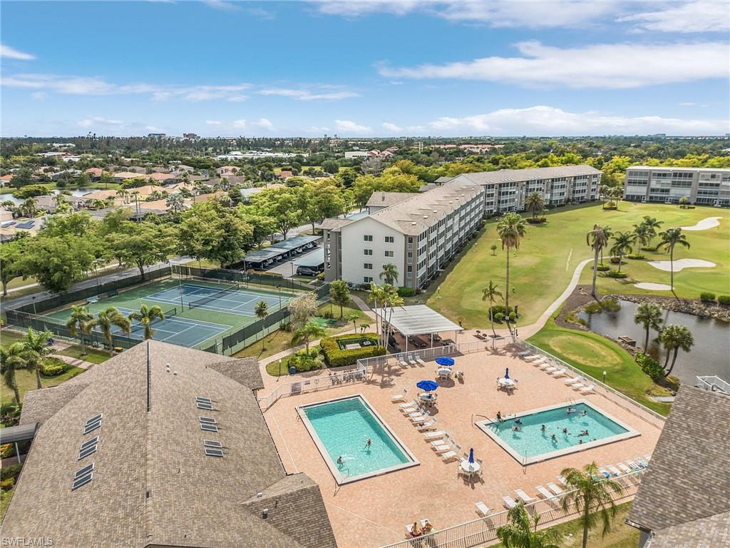 GOLFVIEW GOLF & RACQUET CLUB - Residential