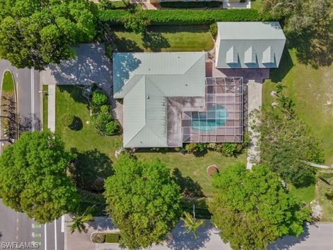 737 Mooring Line DR NAPLES FL 34102