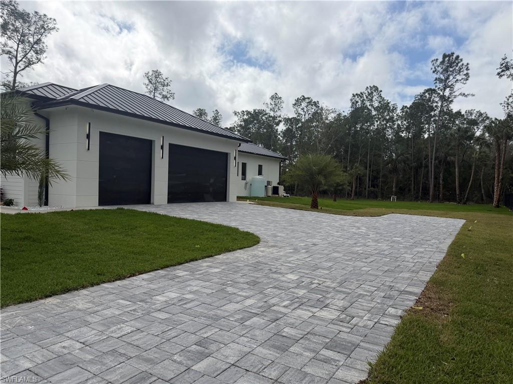 GOLDEN GATE ESTATES - Residential