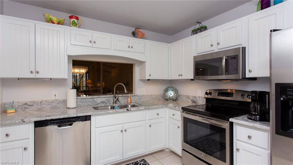 ADMIRALTY YACHT & RACQUET CLUB - Residential