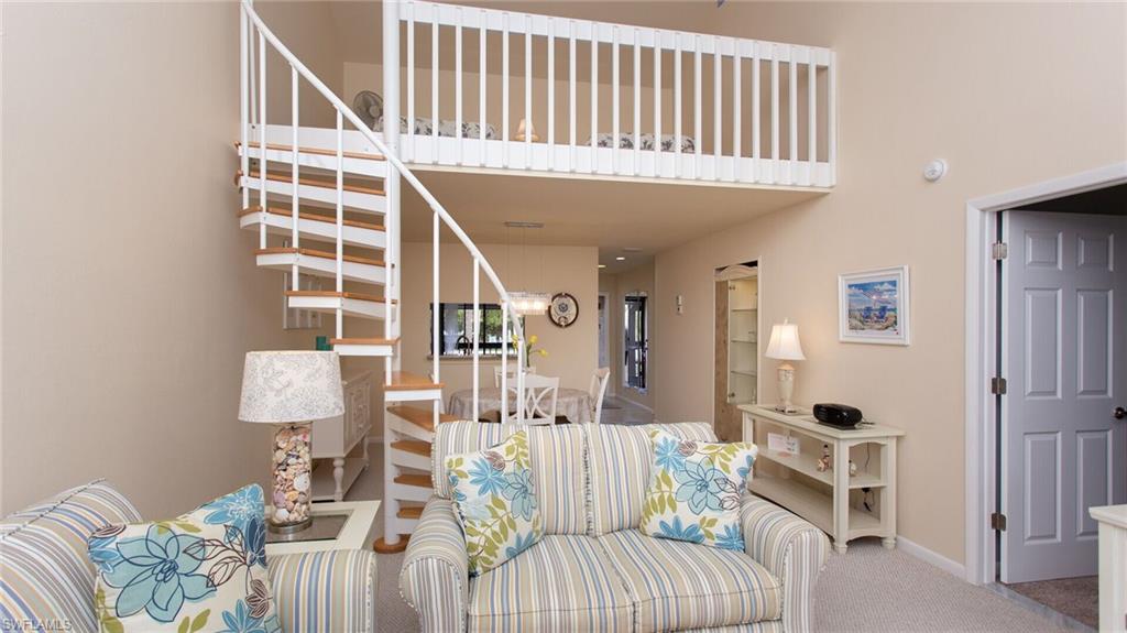 ADMIRALTY YACHT & RACQUET CLUB - Residential