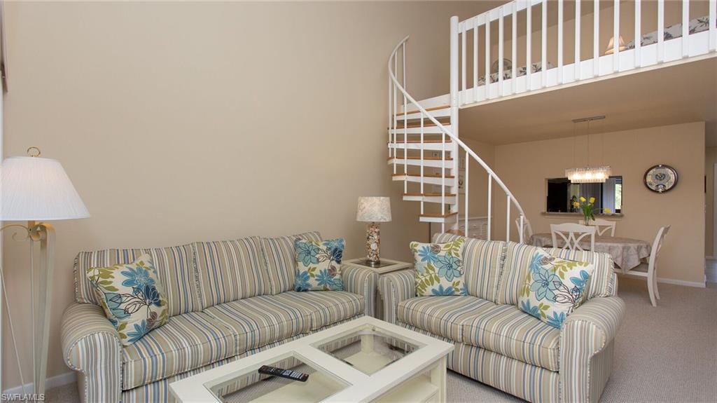 ADMIRALTY YACHT & RACQUET CLUB - Residential