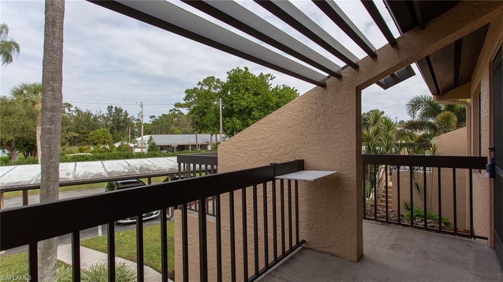 ADMIRALTY YACHT & RACQUET CLUB - Residential