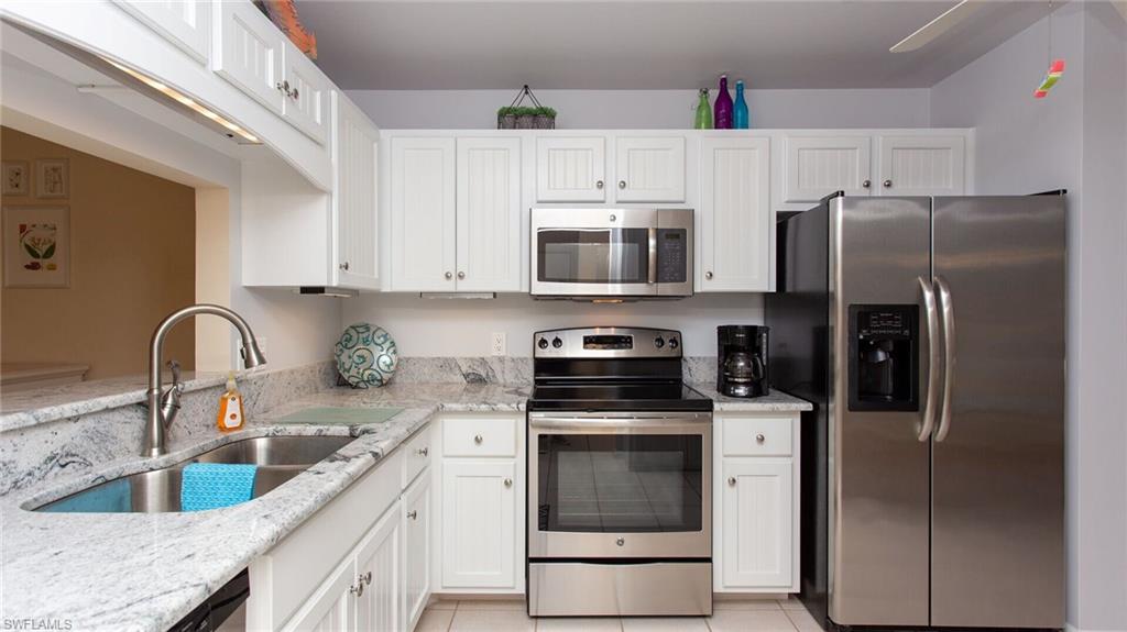 ADMIRALTY YACHT & RACQUET CLUB - Residential