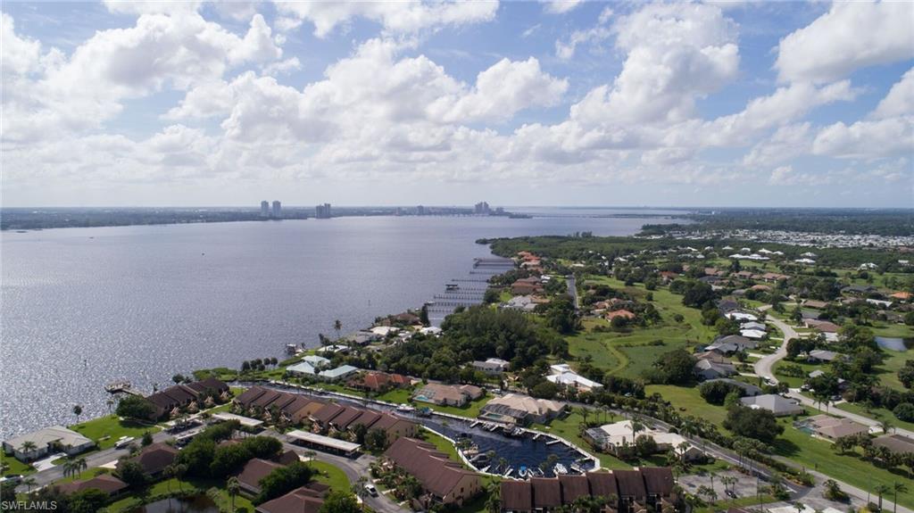 ADMIRALTY YACHT & RACQUET CLUB - Residential