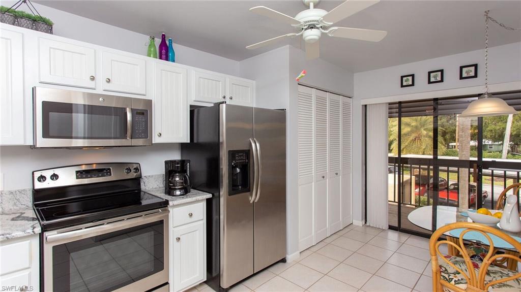 ADMIRALTY YACHT & RACQUET CLUB - Residential