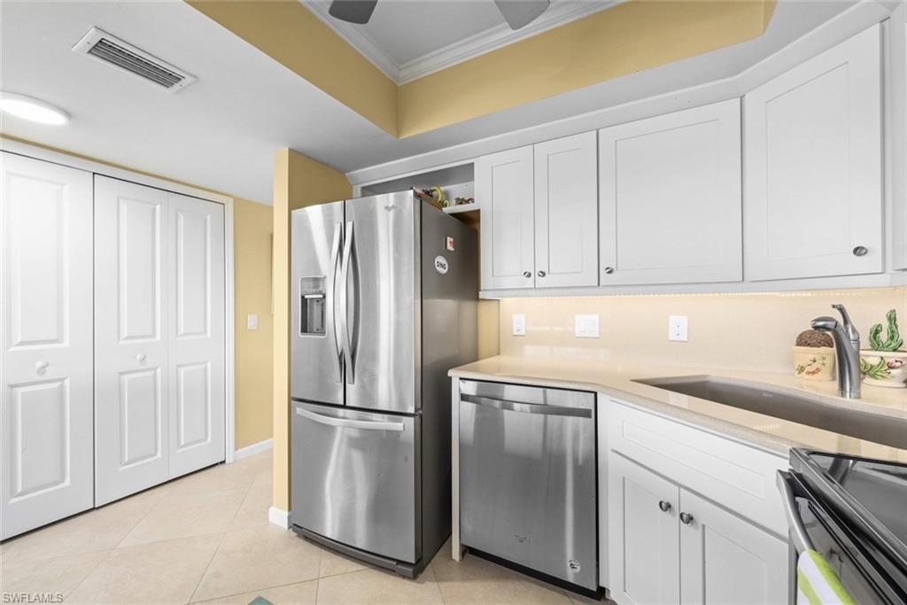 SUNSET SOUTH CONDO - Residential