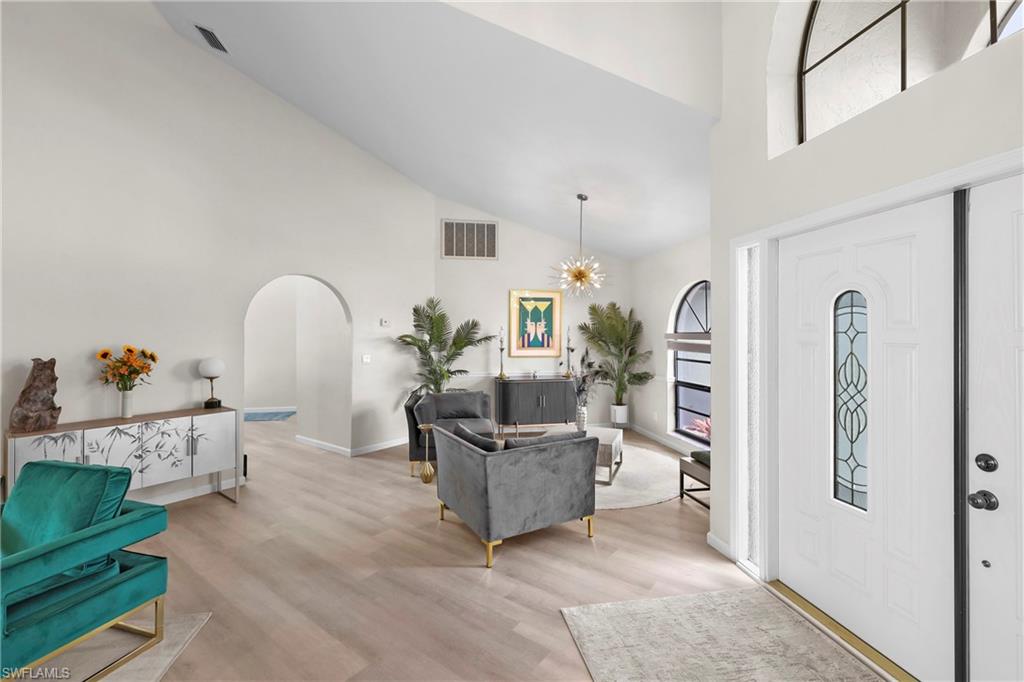 CAPE CORAL - Residential