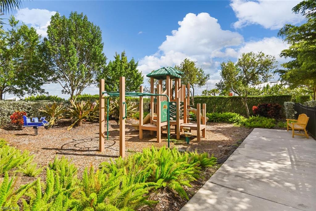 ESPLANADE AT HACIENDA LAKES - Residential