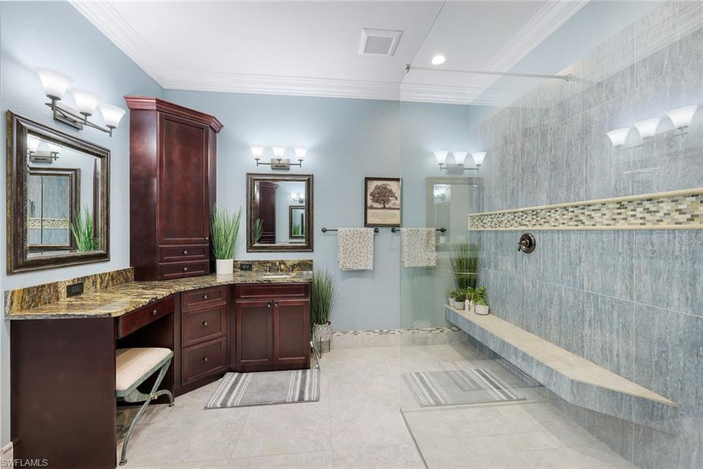 CAPE ROYAL - Residential