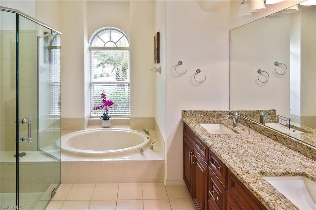 OAK COLONY - Residential