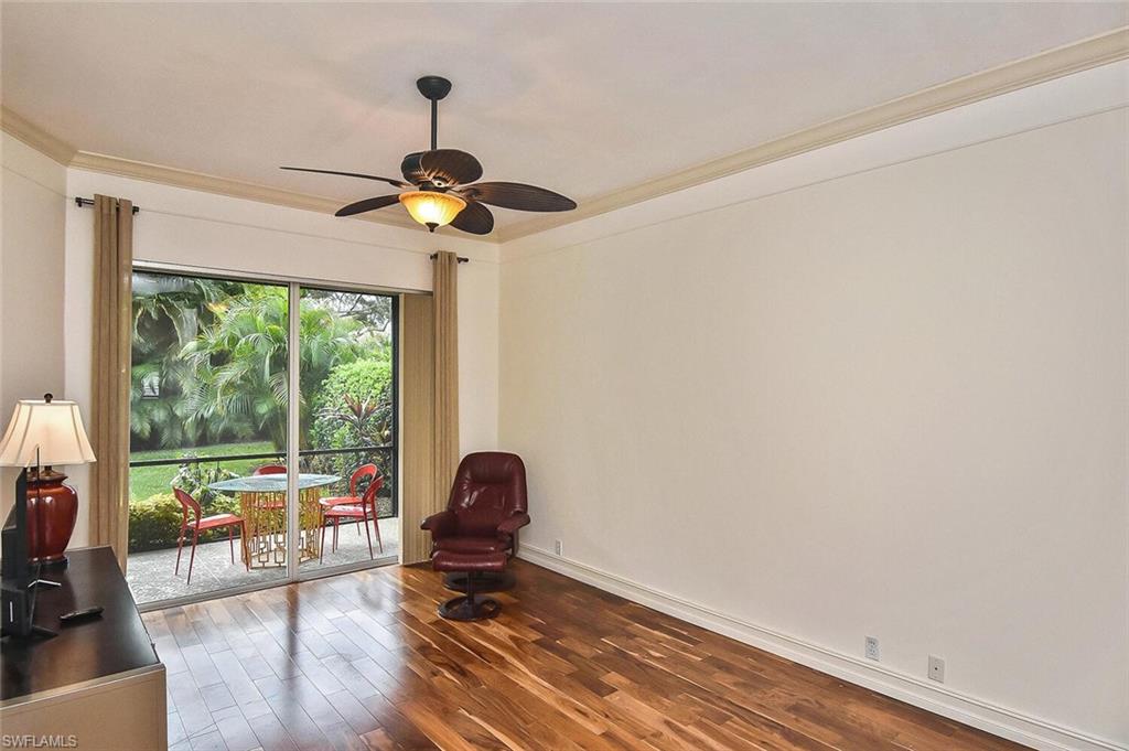 OAK COLONY - Residential