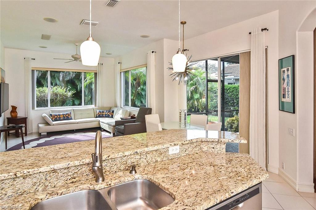 OAK COLONY - Residential