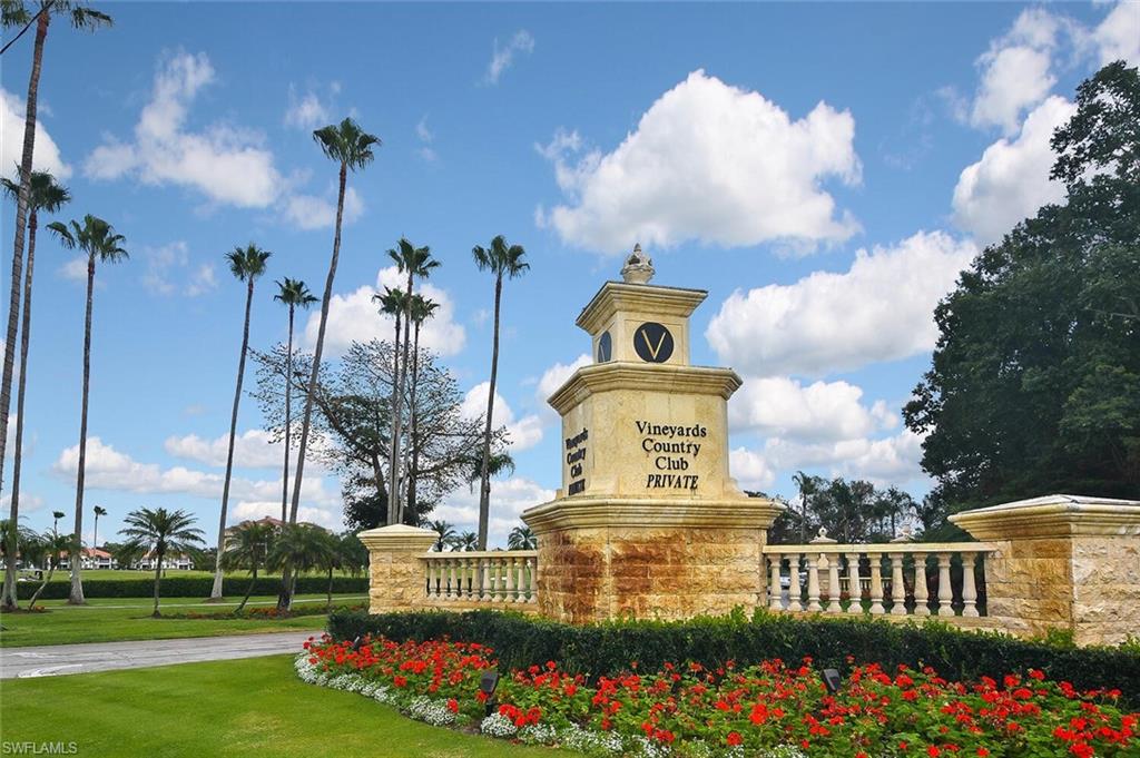 OAK COLONY - Residential