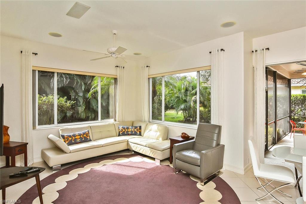 OAK COLONY - Residential