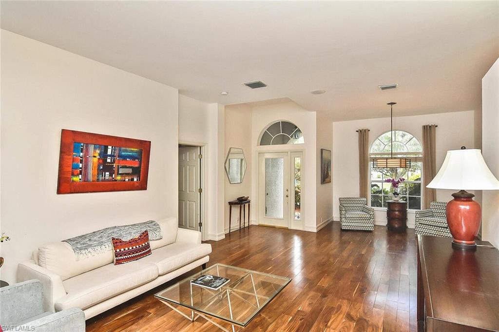 OAK COLONY - Residential