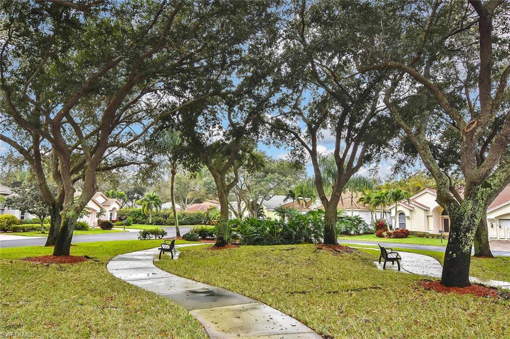 OAK COLONY - Residential