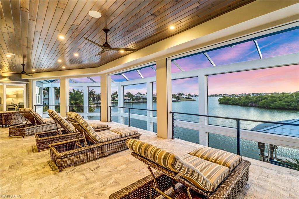 MARCO BEACH - Residential