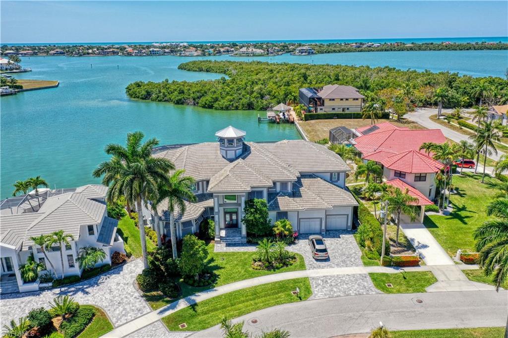 MARCO BEACH - Residential