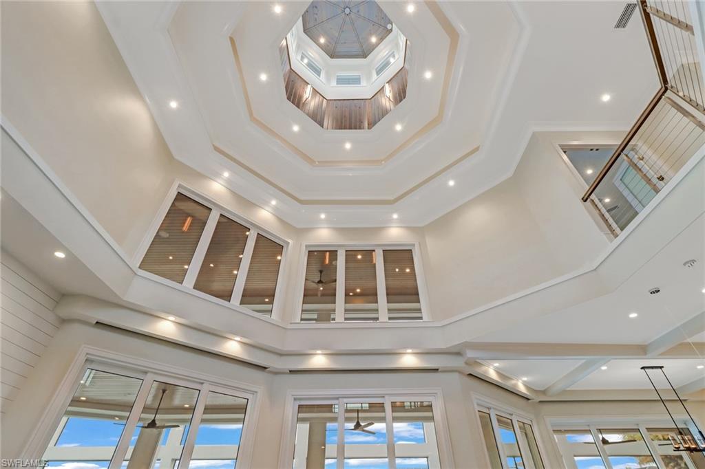 MARCO BEACH - Residential