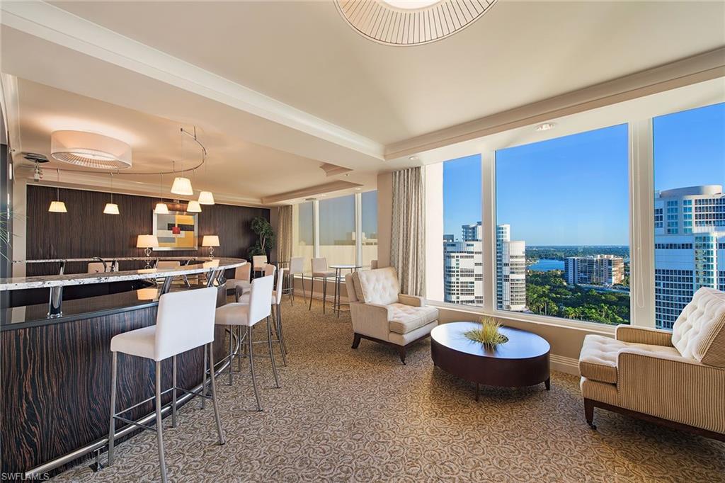 PARK PLAZA - Residential