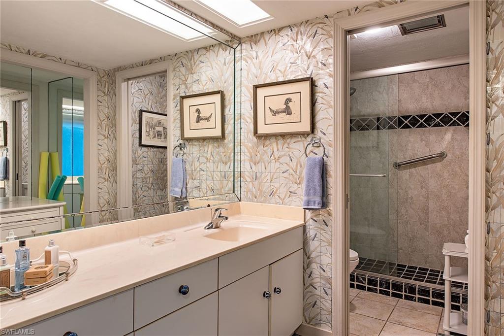 PARK PLAZA - Residential