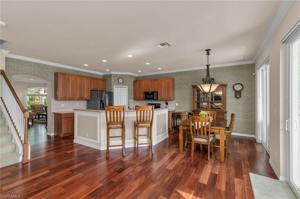 THE SHORES - Residential