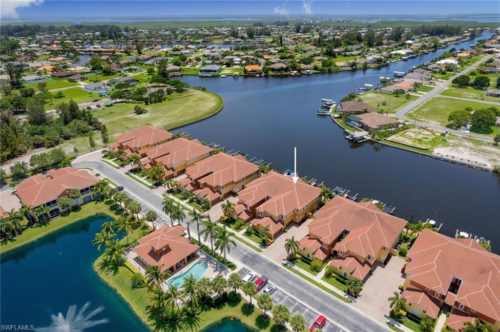 BLUE WATER - Residential