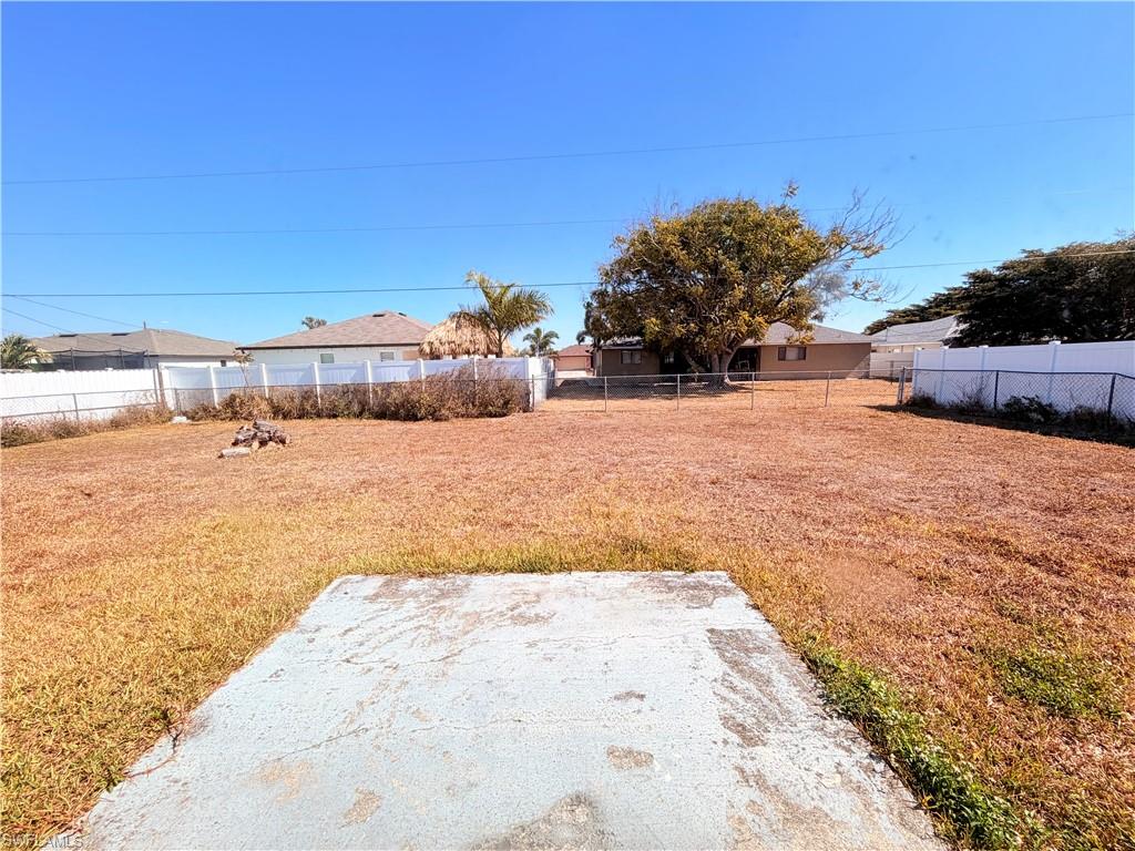 CAPE CORAL - Residential