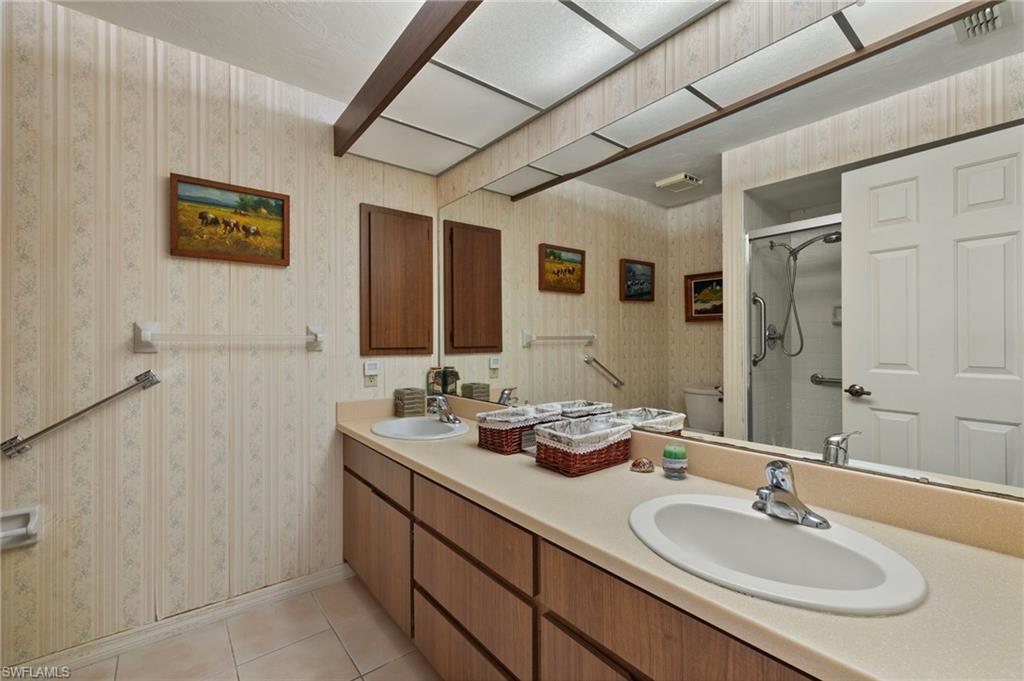 WHISKEY CREEK VILLAGE GREEN - Residential